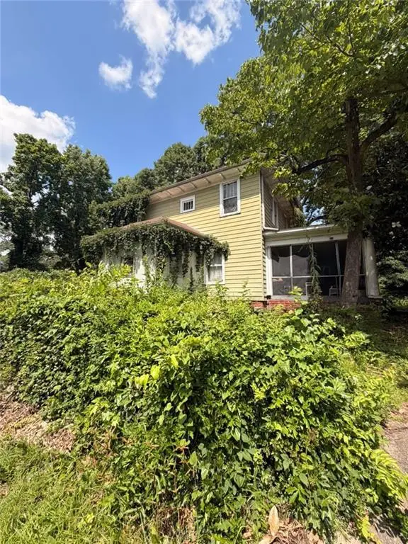 2710 Memorial Drive Se, Atlanta, GA 30317