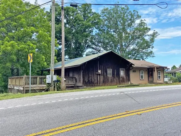 7089 Hwy. 19n, Dahlonega, GA 30533