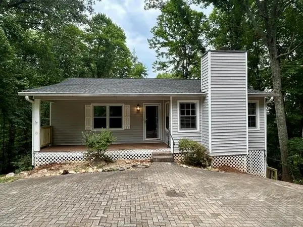 195 Golden Avenue, Dahlonega, GA 30533