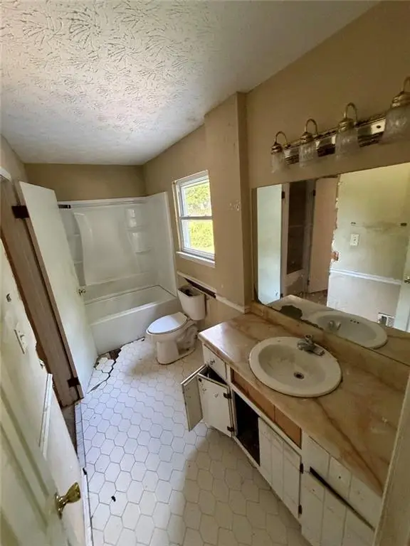 2618 Luke Drive, Ellenwood, GA 30294 - #3