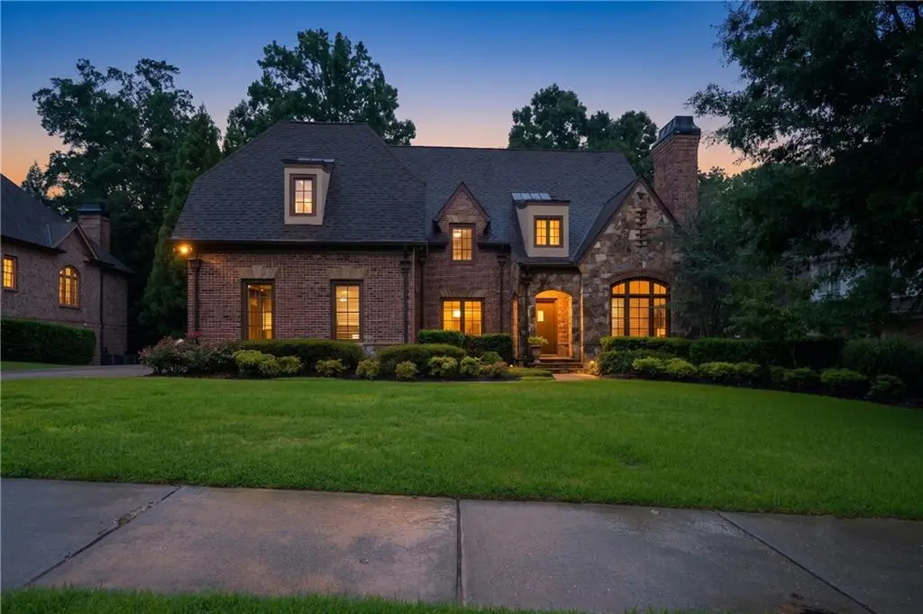 831 Camden Park Court Ne, Atlanta, GA 30342 - #1