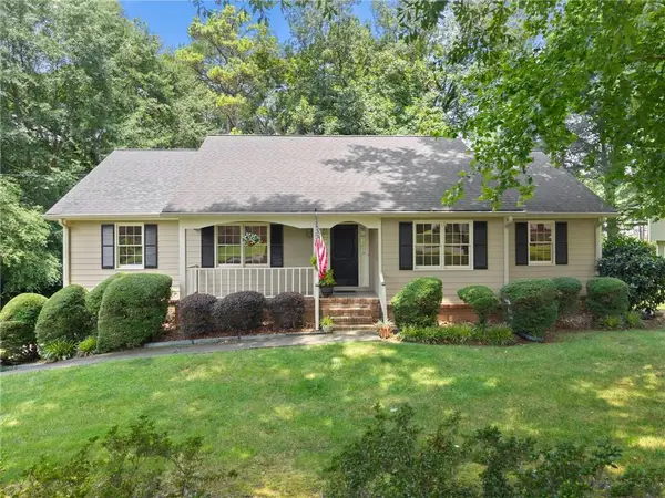1155 Lakeridge Court, Grayson, GA 30017