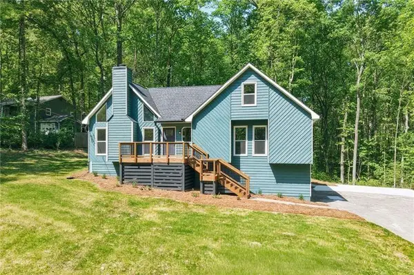 3375 Spinnaker Way, Acworth, GA 30102