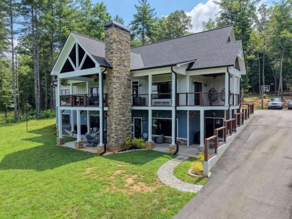 359 New Water Way, Blairsville, GA 30512 - #1