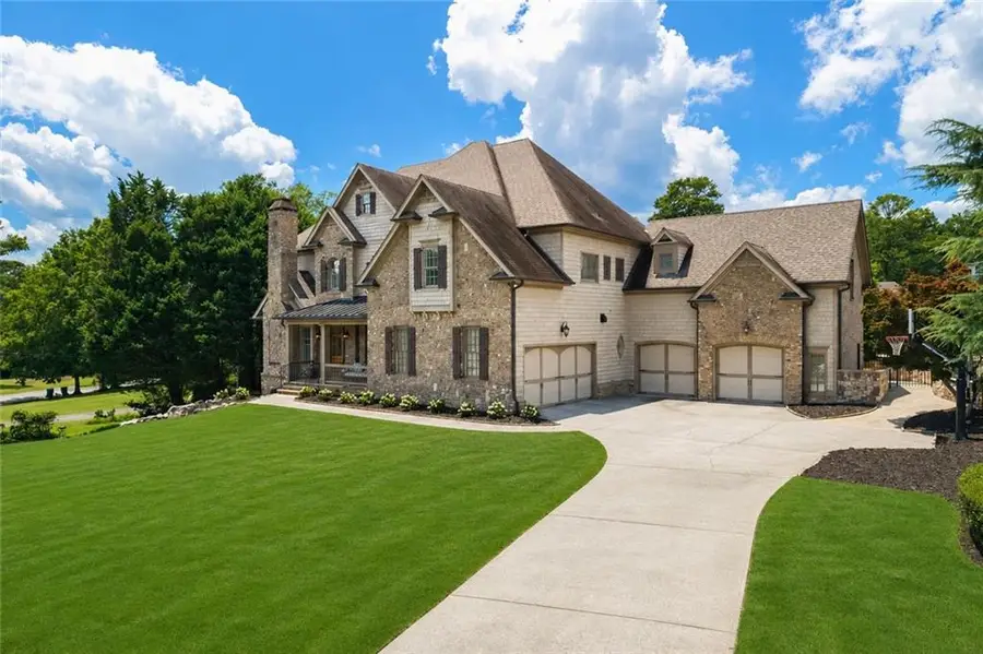 1084 West Nancy Creek Drive Ne, Atlanta, GA 30319 - #2