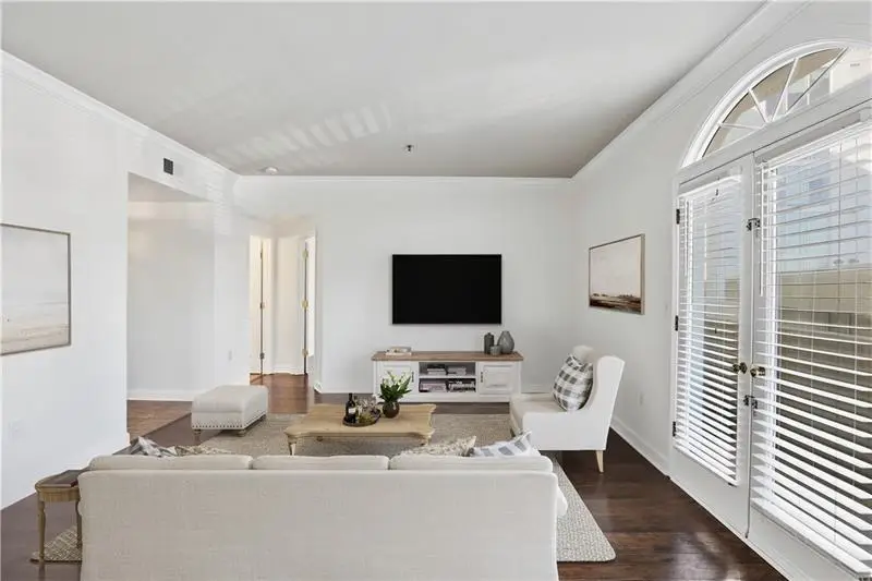 2161 Peachtree Road Ne #205, Atlanta, GA 30309 - #3