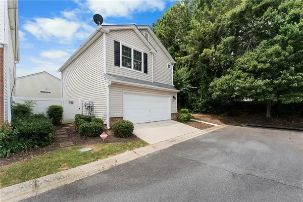 621 W Oaks Drive, Woodstock, GA 30188