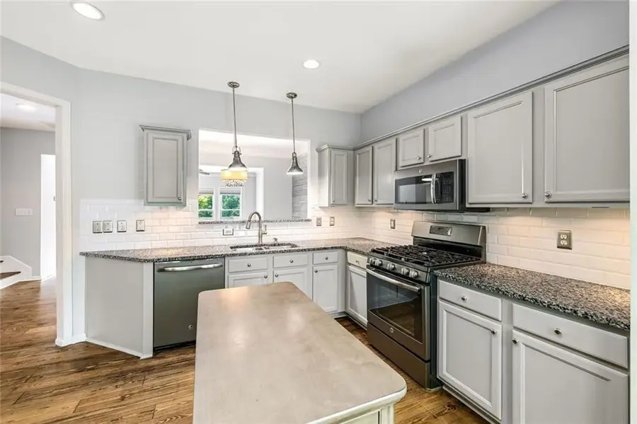 352 Suwanee Avenue, Suwanee, GA 30024 - #3