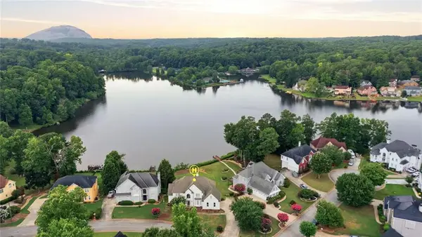 424 Water Fall Lane, Stone Mountain, GA 30087