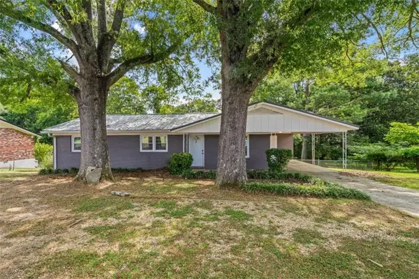 112 Greenbriar Drive, Cedartown, GA 30125