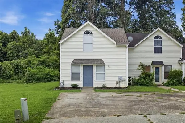 9059 Stoneleigh Trace, Douglasville, GA 30134