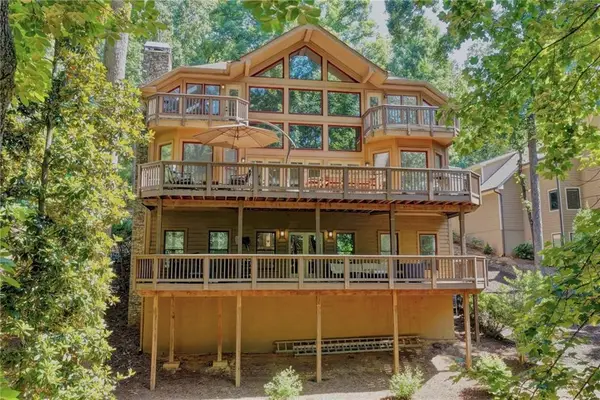 9035 Walnut Cove Lane, Gainesville, GA 30506