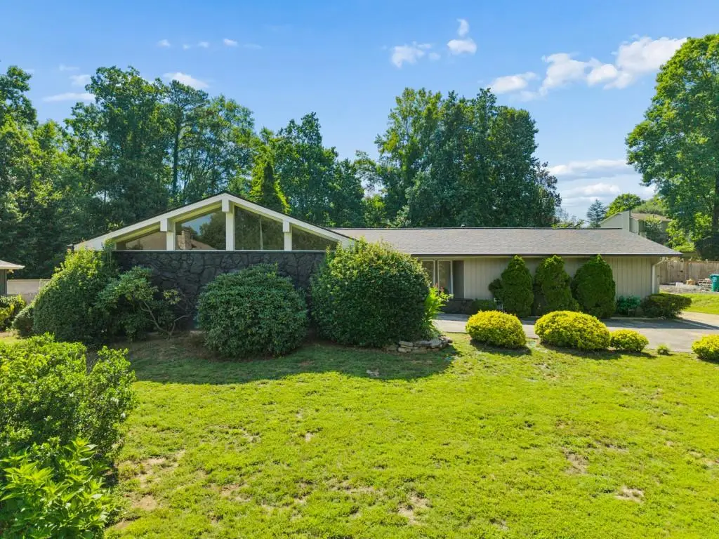 746 Hillwood Drive, Marietta, GA 30068 - #1