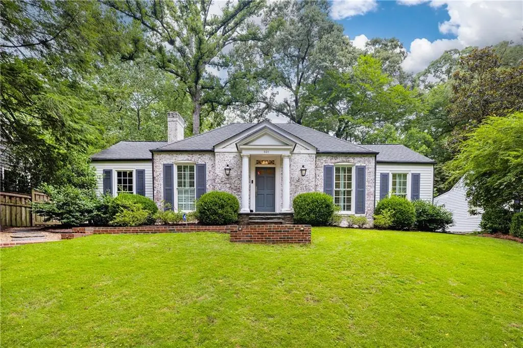 531 Spring Valley Road Nw, Atlanta, GA 30318 - #1
