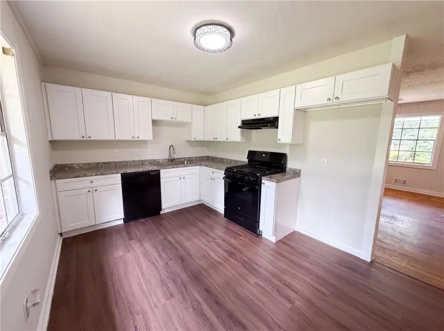 1375 S Hicks Circle Nw, Conyers, GA 30012 - #2