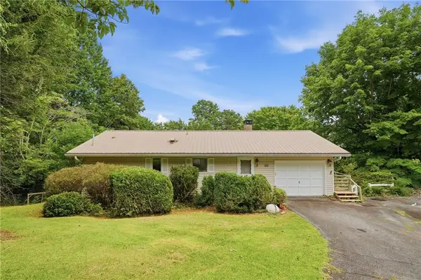 2325 Ridgecrest Circle, Hiawassee, GA 30546