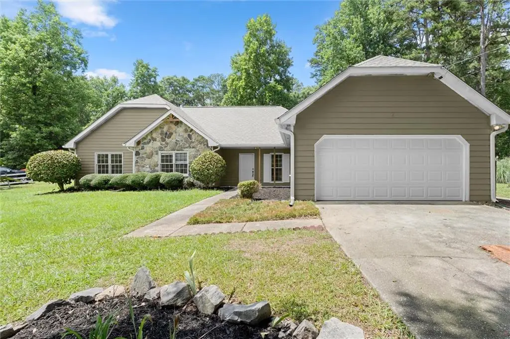 5015 Logans Run, Loganville, GA 30052 - #1