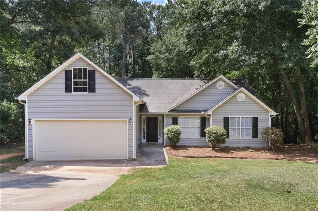 215 Cambridge Way, Covington, GA 30016 - #1