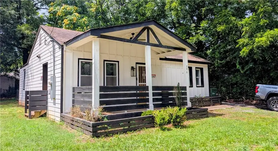 296 Thornton Street Sw, Atlanta, GA 30315 - #2