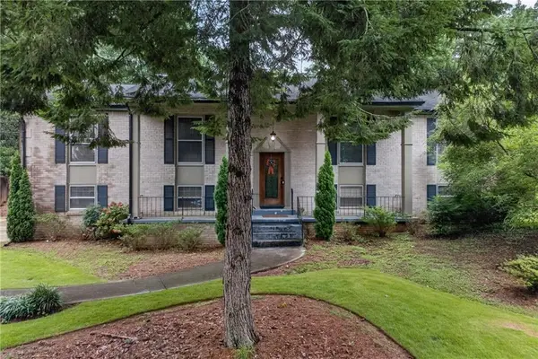 2509 Maclaren Circle, Atlanta, GA 30360