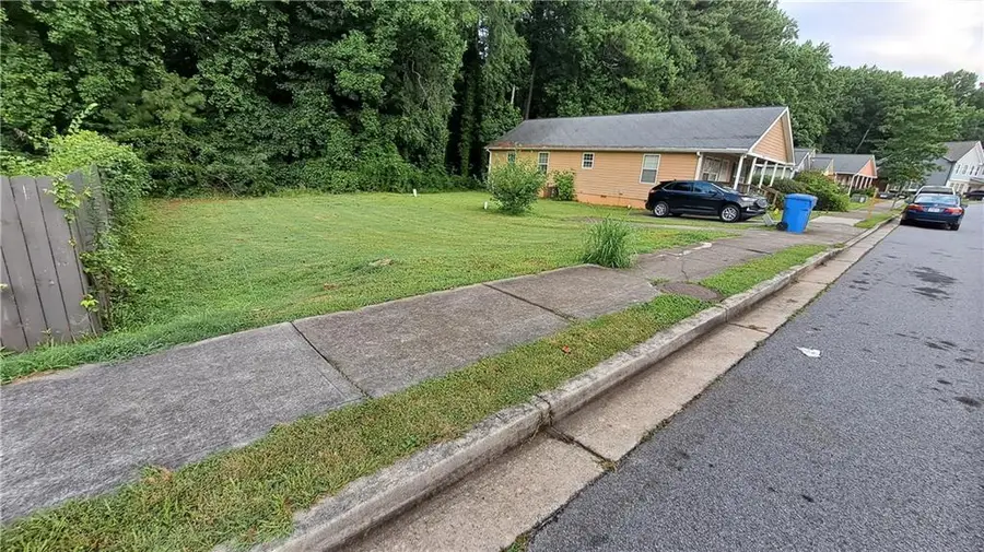 1989 Thomasville Estate Drive Se, Atlanta, GA 30315 - #2