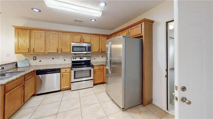 1640 Riverchase Circle Ne, Conyers, GA 30013 - #2