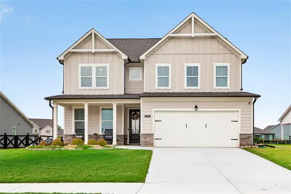 104 Grand Meadows Drive, Hoschton, GA 30548