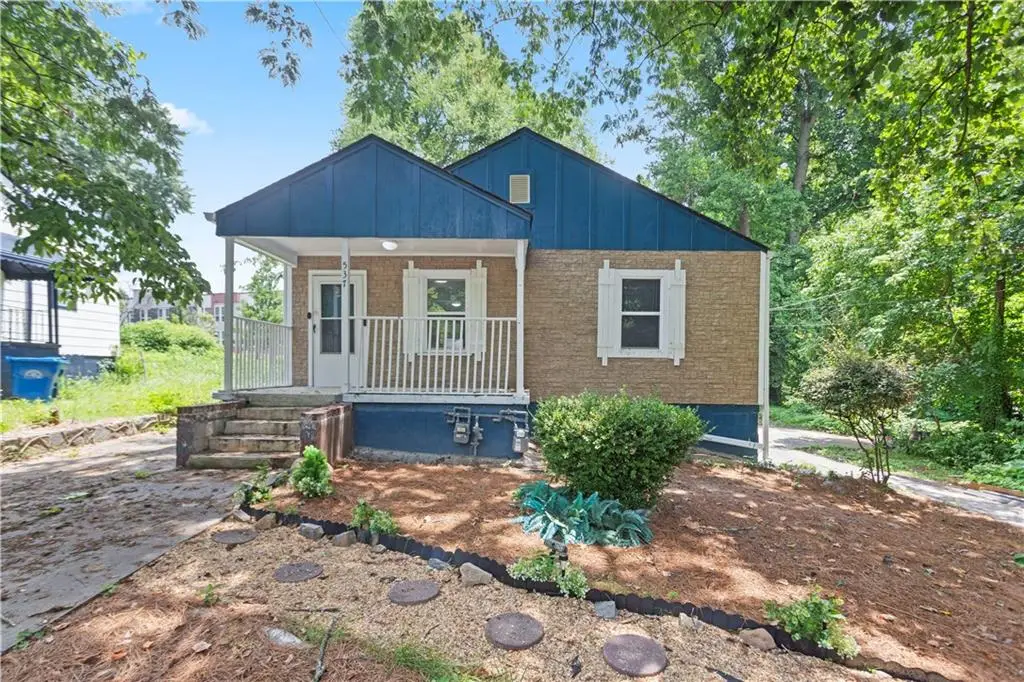 537 W Lake Avenue Nw, Atlanta, GA 30318 - #1