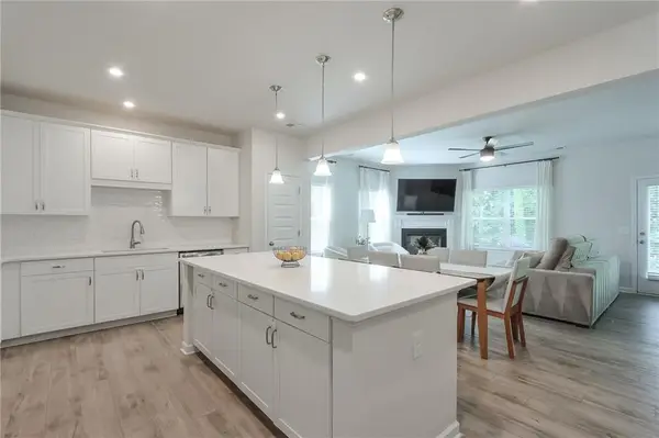 197 Witter Way, Woodstock, GA 30188