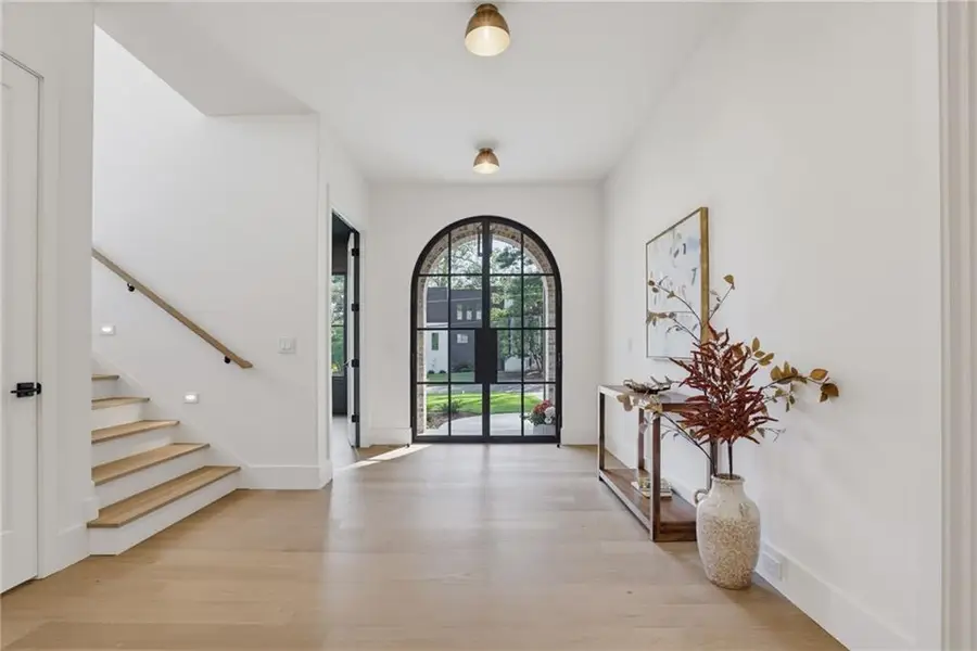 1228 Kingsley Circle Ne, Atlanta, GA 30324 - #2