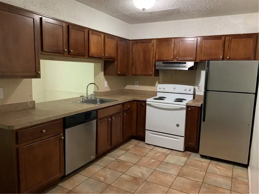 913 Seasons Parkway, Norcross, GA 30093 - #2