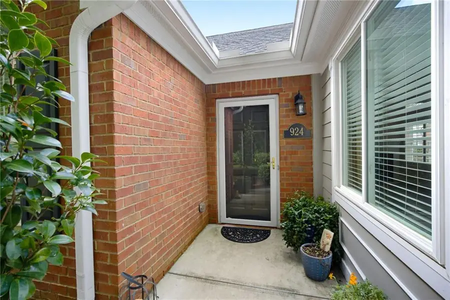 924 Burnt Hickory Circle Nw, Marietta, GA 30064 - #3