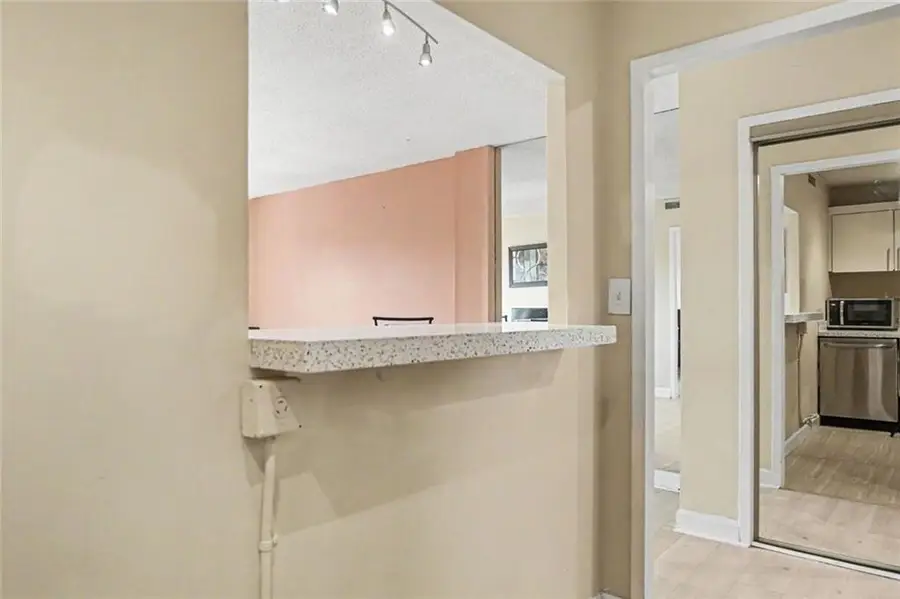 2285 Peachtree Road Ne #909, Atlanta, GA 30309 - #2