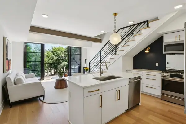 346 Peters Street Sw #303, Atlanta, GA 30313