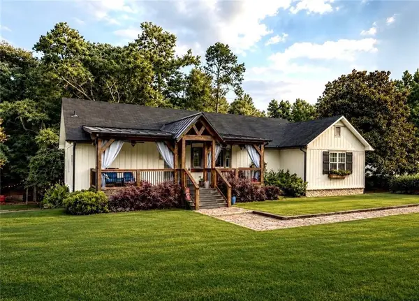 8401 Norris Lake Way, Snellville, GA 30039