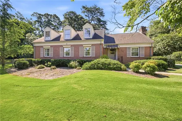 1154 Glenwood Drive, Gainesville, GA 30501