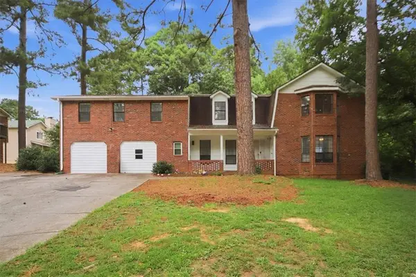2498 Robinhood Drive, Ellenwood, GA 30294