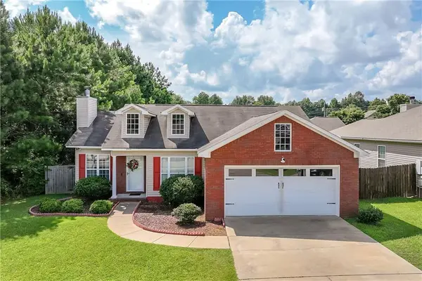 2902 Waterford Boulevard, Opelika, AL 36804