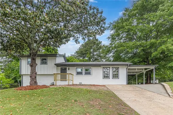8285 Hemlock Drive, Jonesboro, GA 30238
