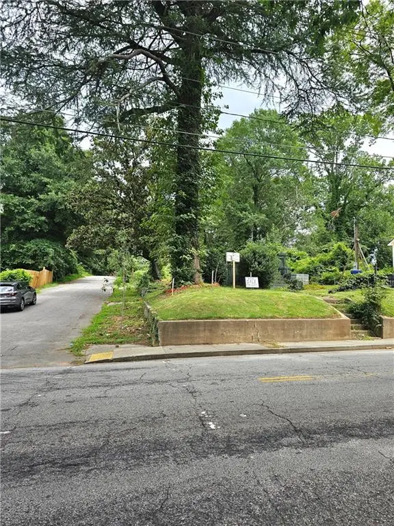 531 Chappell Road Nw, Atlanta, GA 30318 - #2
