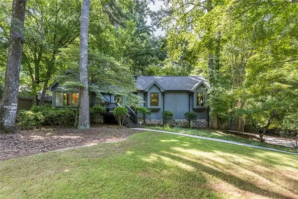 4918 Scotts Creek Trail, Peachtree Corners, GA 30096
