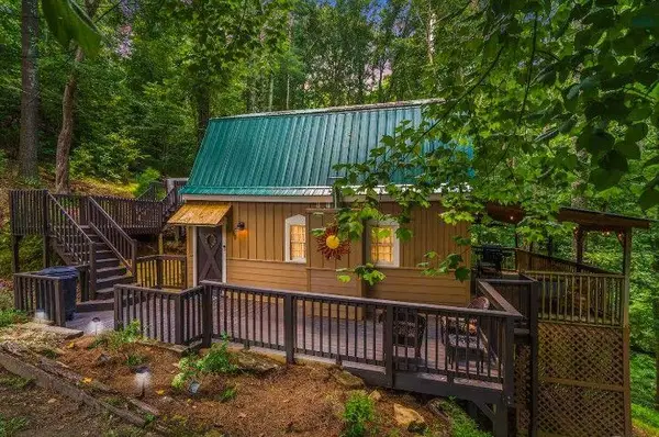 49 Balsa Court, Ellijay, GA 30540