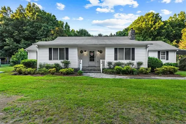 842 Twin Oaks Drive, Monroe, GA 30655