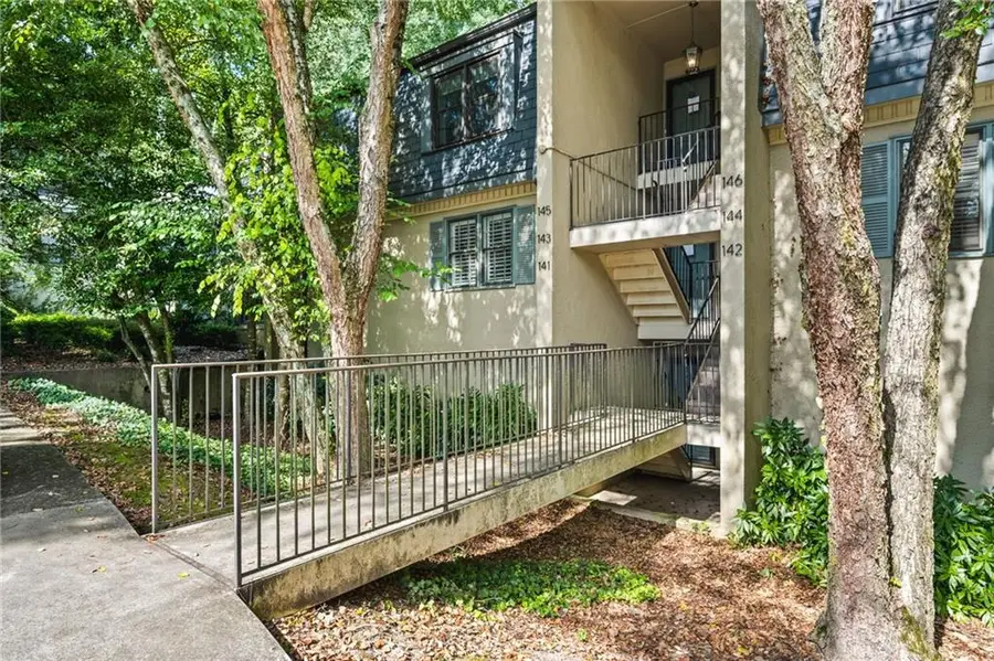 141 Amherst Place Nw, Atlanta, GA 30327 - #2