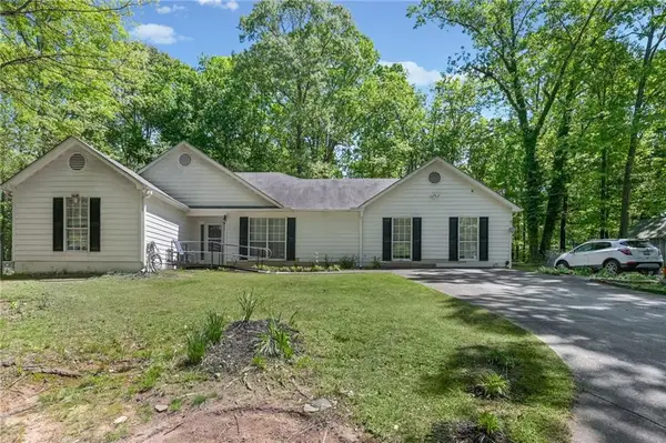 365 Cook Drive, Ellenwood, GA 30294