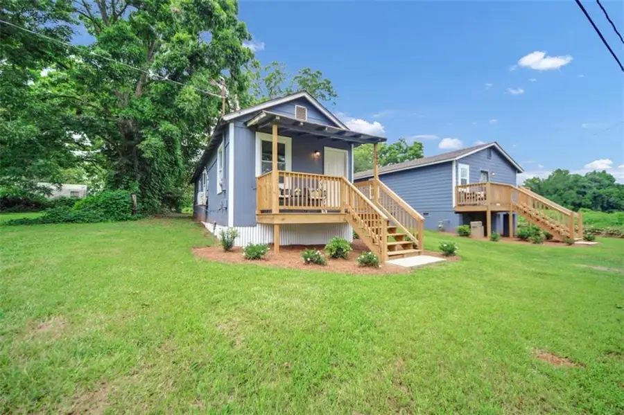 240 Jackson Street, Barnesville, GA 30204 - #2
