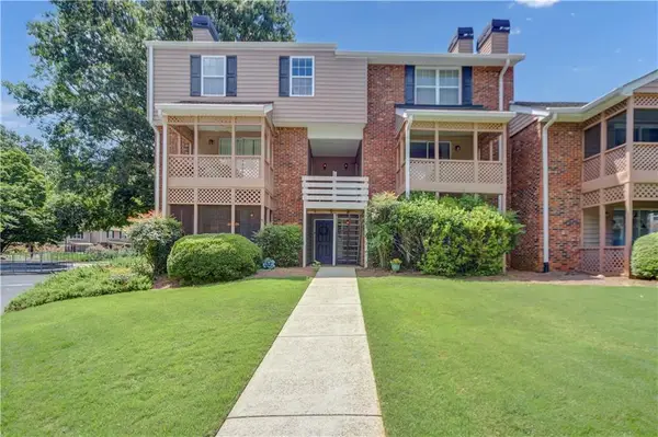 330 Quail Run, Roswell, GA 30076