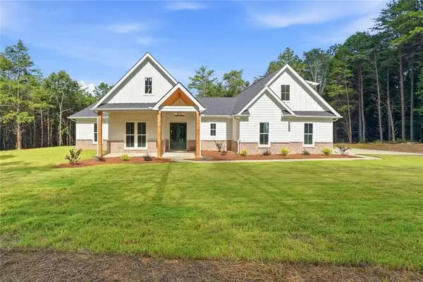 37 Kirk Road Nw, White, GA 30184