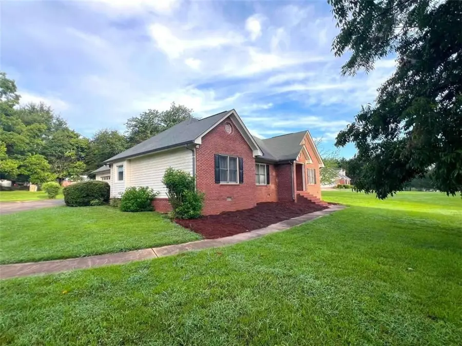 125 Wedgefield Drive, McDonough, GA 30252 - #2