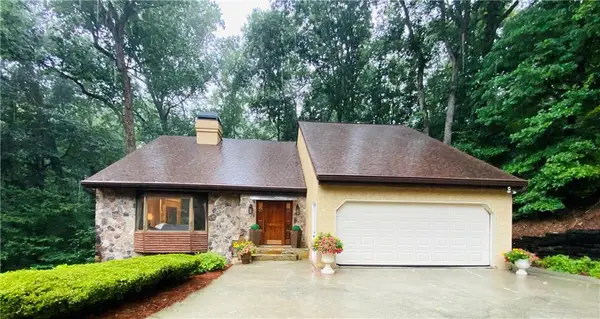365 Crosstree Lane, Sandy Springs, GA 30328